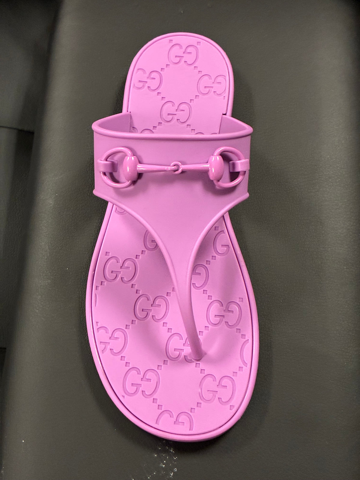 Gu**i slides
