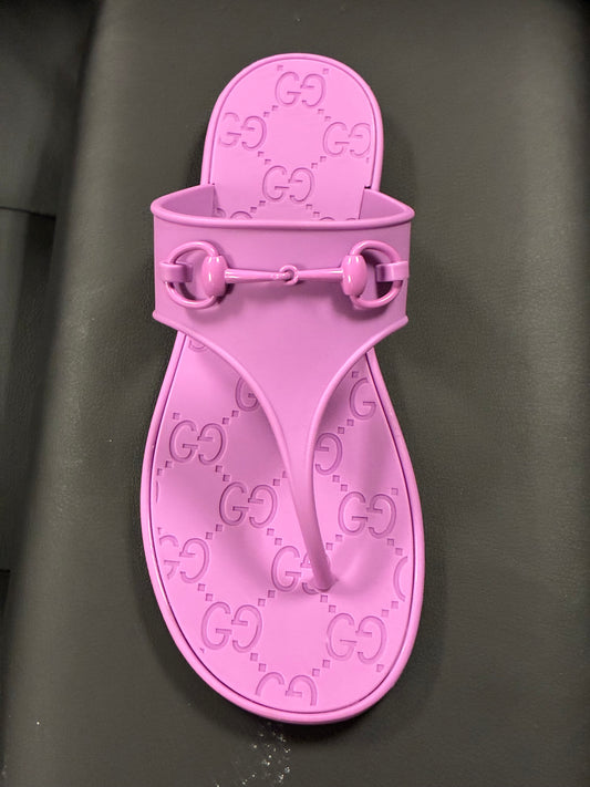 Gu**i slides