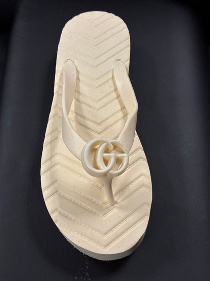 Gu**i Thong Platform Slide