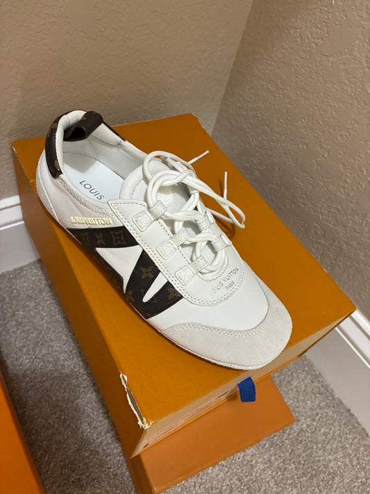 LV Sneakerina